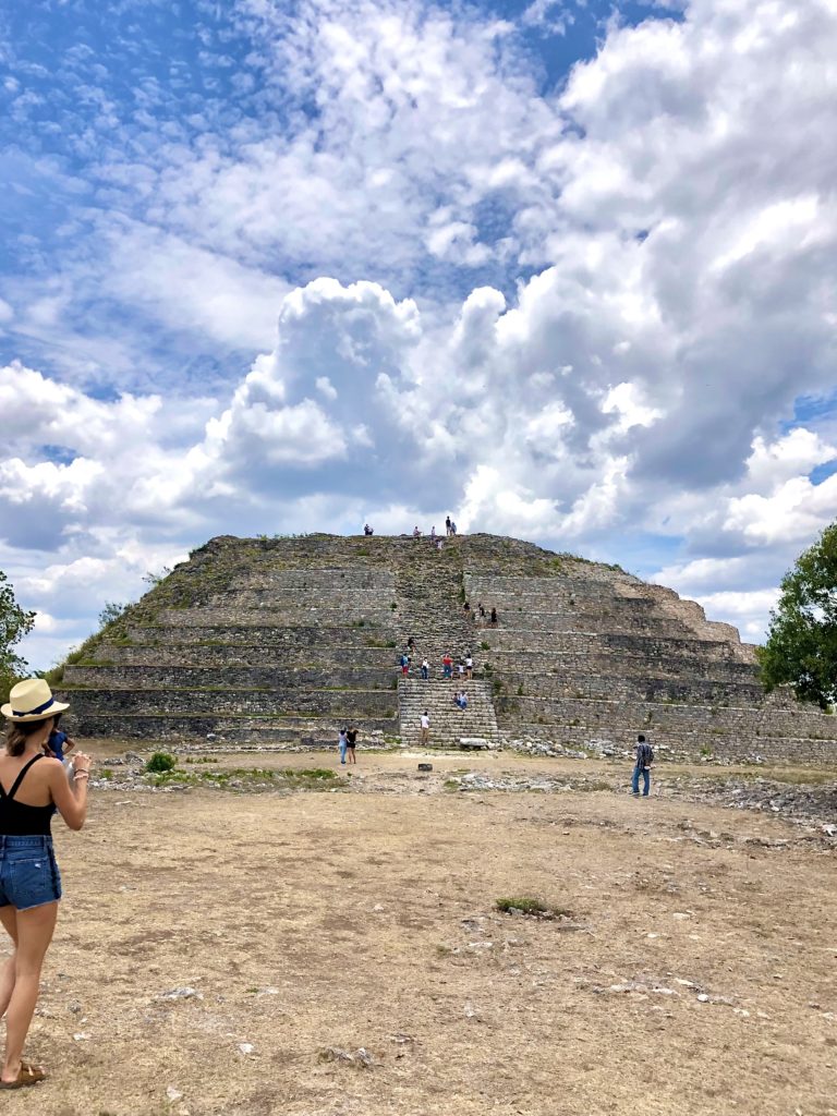 pyramide Kinichkamo ; Izamal ; Yucatan ; Mexique
