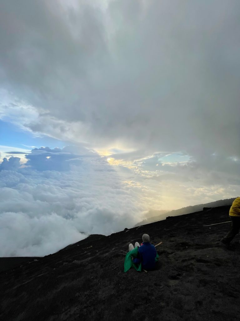 Fuego ; volcan ; Guatemala ; Acatenango hike